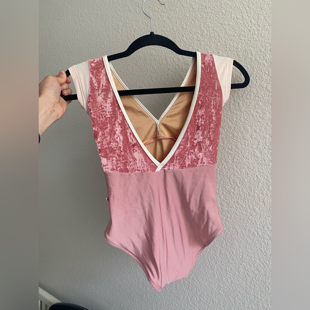 SOLD: Yumiko Contrast Alicia | Crushed Velvet - Romance | Medium - Picture 3 of 10